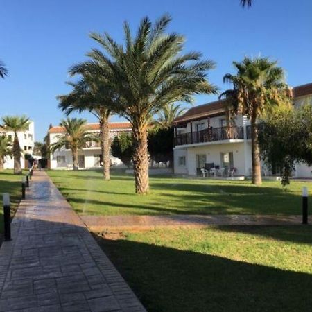 Maistros Hotel Apartments Protaras Exterior photo